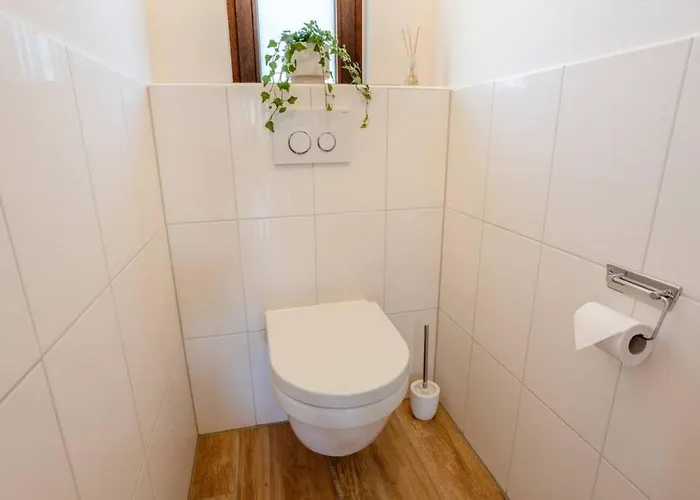 Villa Nature Retreat Pool, Hot Tub, Sauna, Hiking-caves *