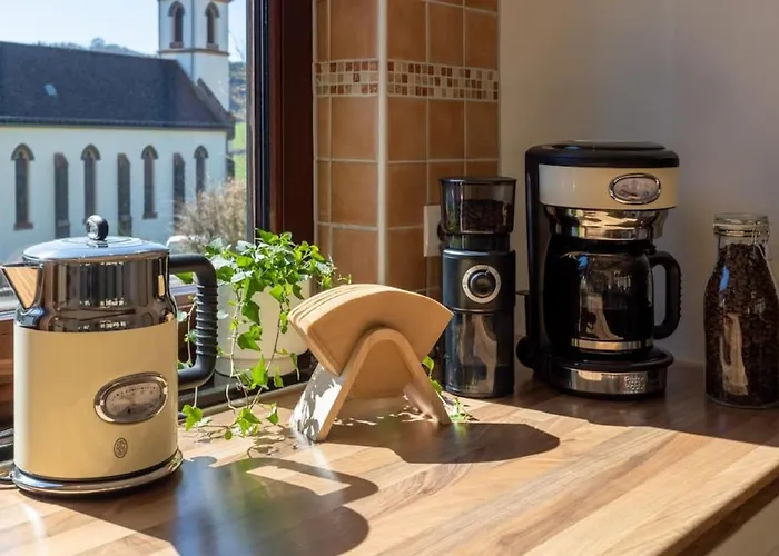 Nature Retreat Pool, Hot Tub, Sauna, Hiking-caves