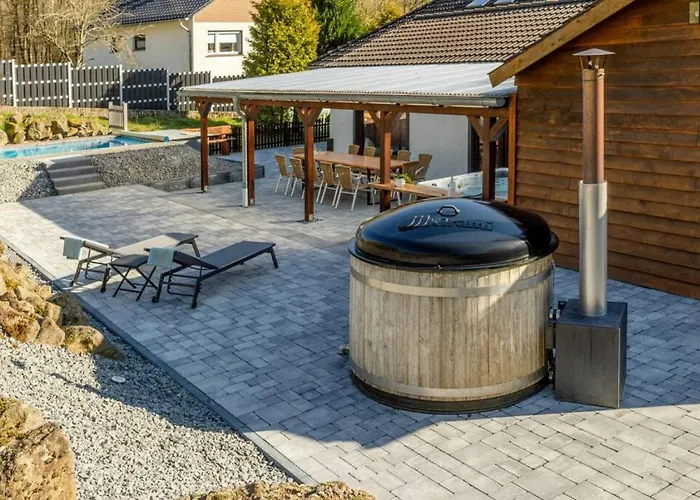 Villa Nature Retreat Pool, Hot Tub, Sauna, Hiking-caves