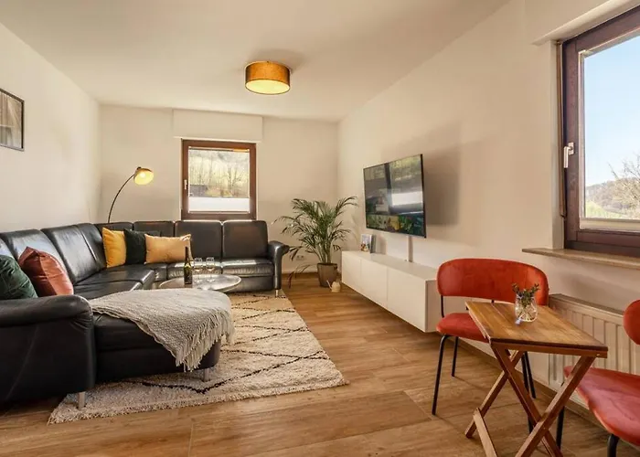 Nature Retreat Pool, Hot Tub, Sauna, Hiking-caves